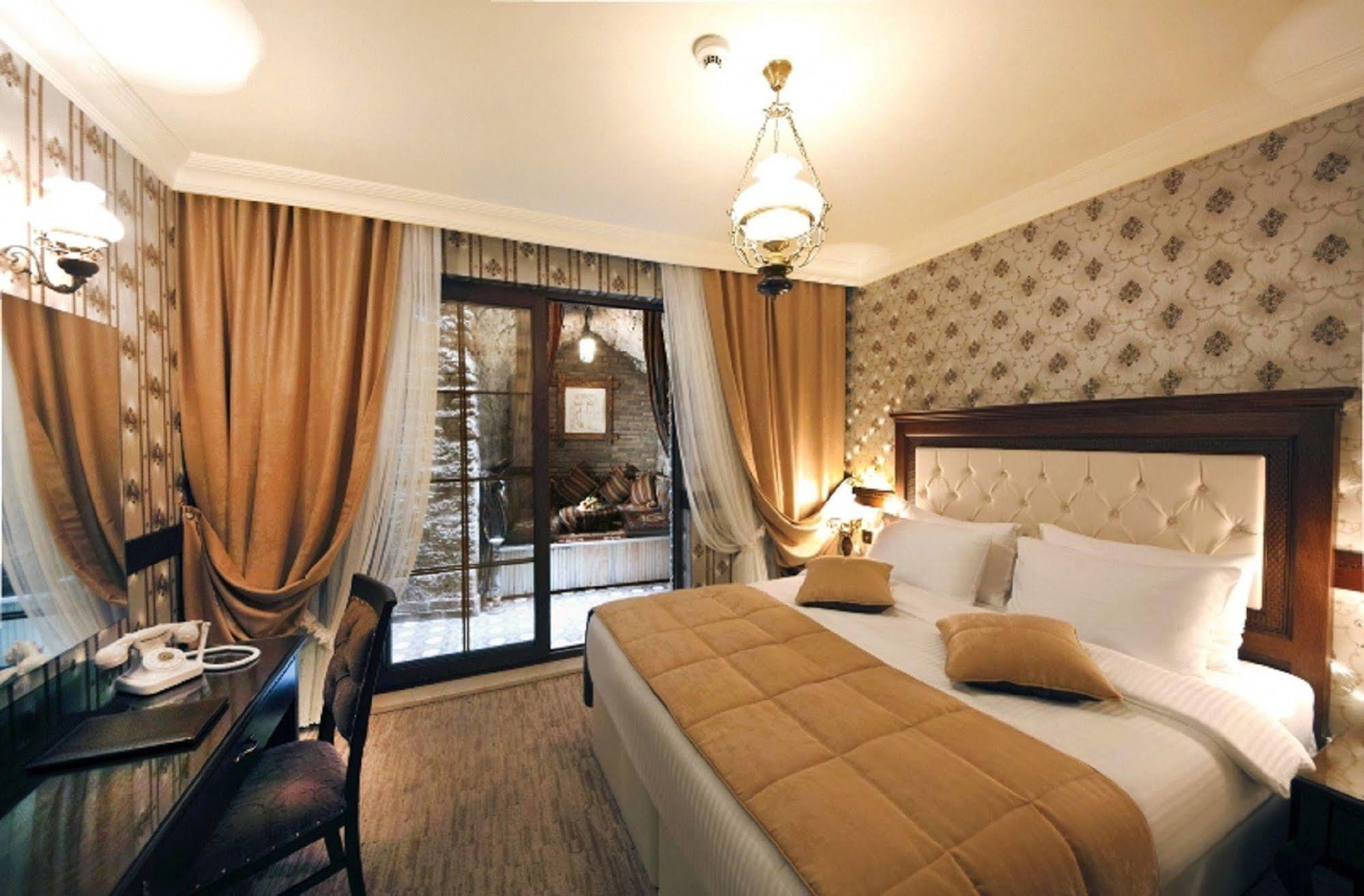 Divalis Hotel Istanbul Exterior photo